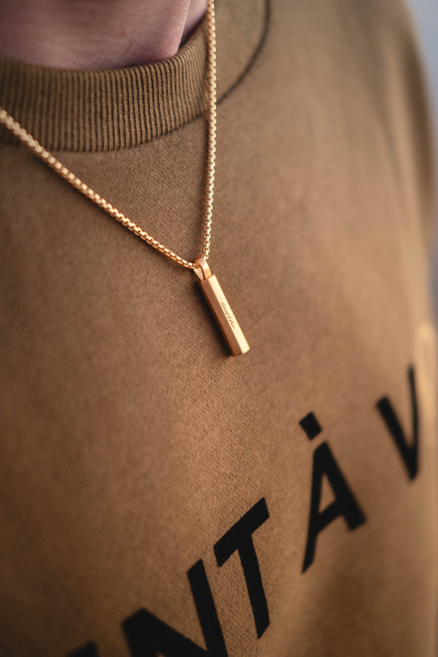 Octagon Pendant Necklace | Gold