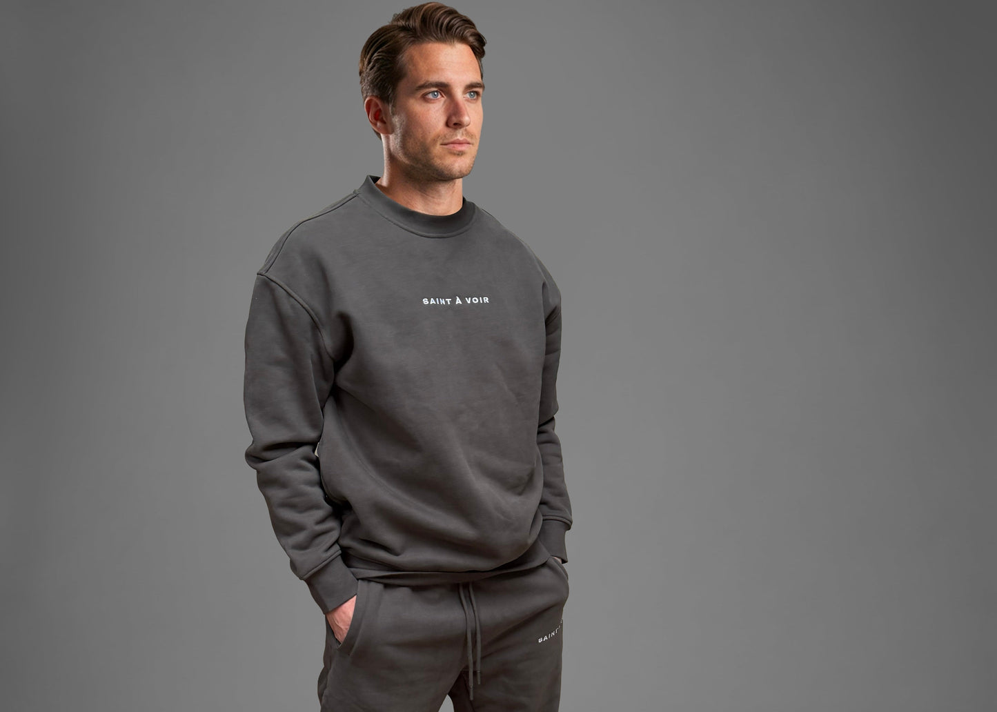 The Essential Sweatshirt – Charcoal