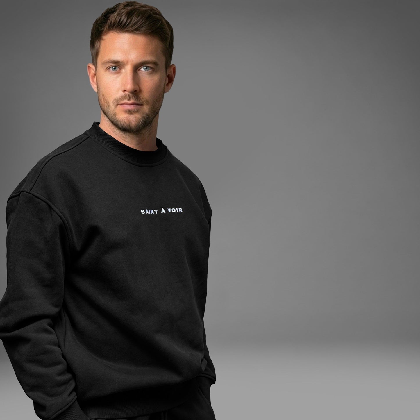 The Essential Sweatshirt – Midnight Black